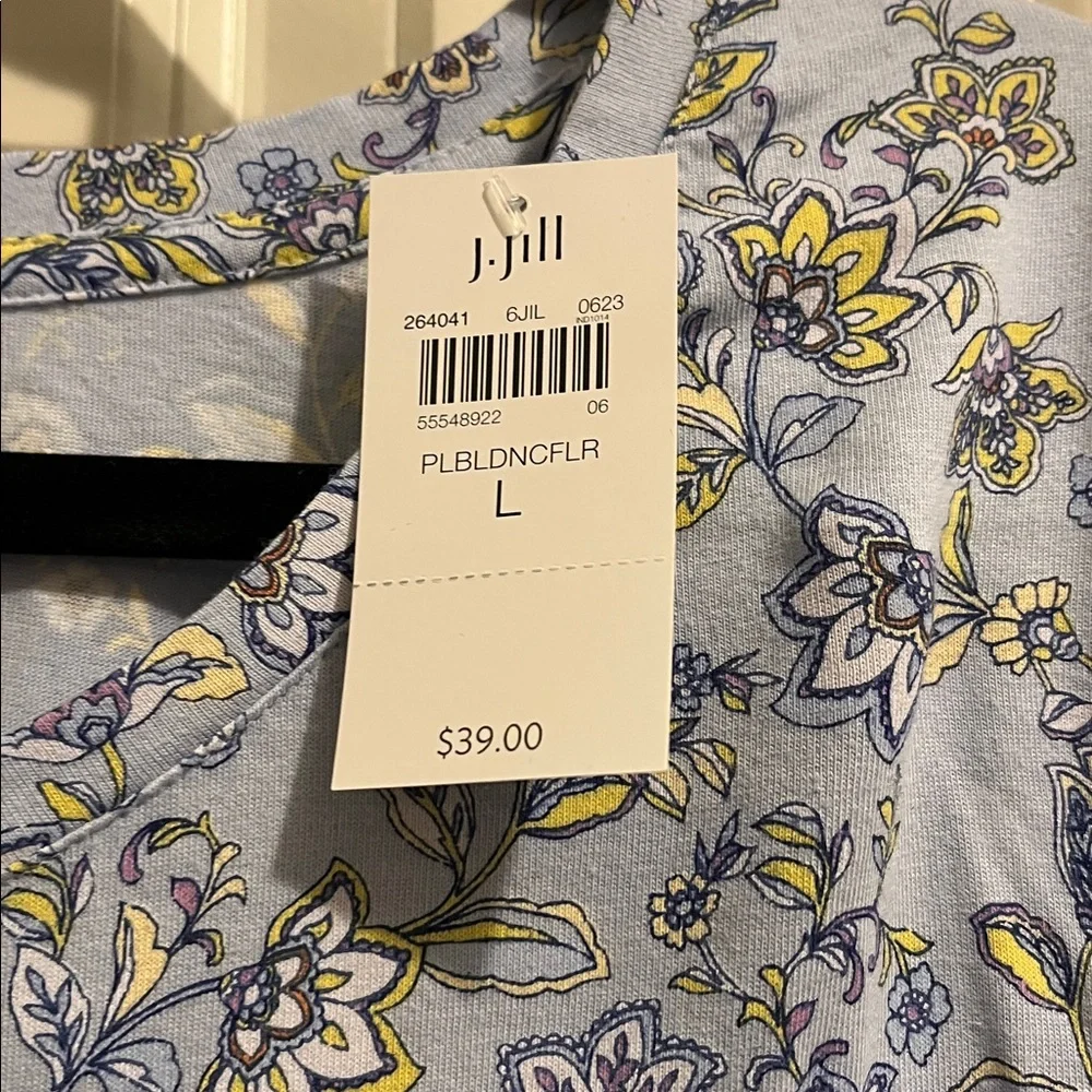 J.Jill Floral Blue Women's TShirt NWT - Picture 3 of 3